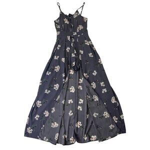 Romeo & Juliet women's Floral Romper with Long Cape Detail Size Small